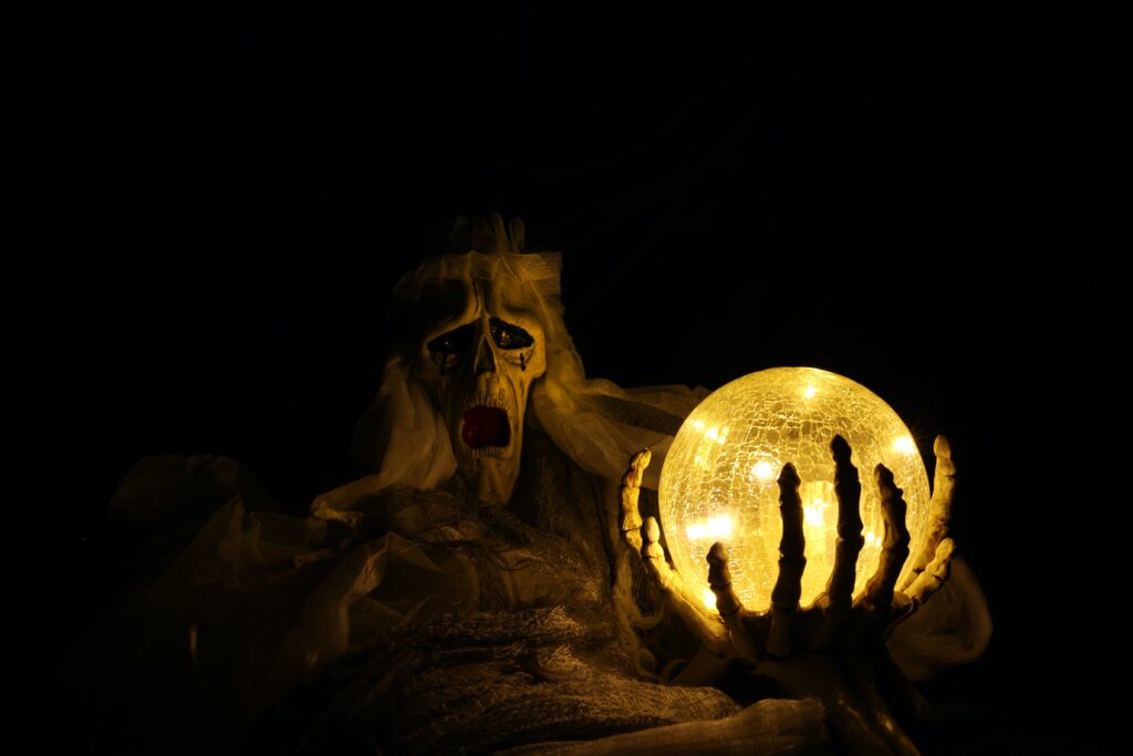 Ghosts of the Old City – Eldritch, Tenebrous London