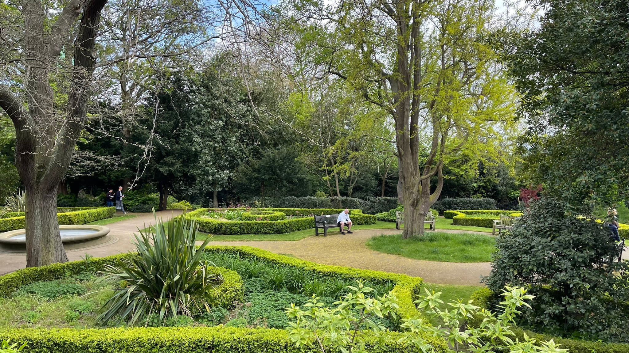 Highgate Village "a place apart" London Walks