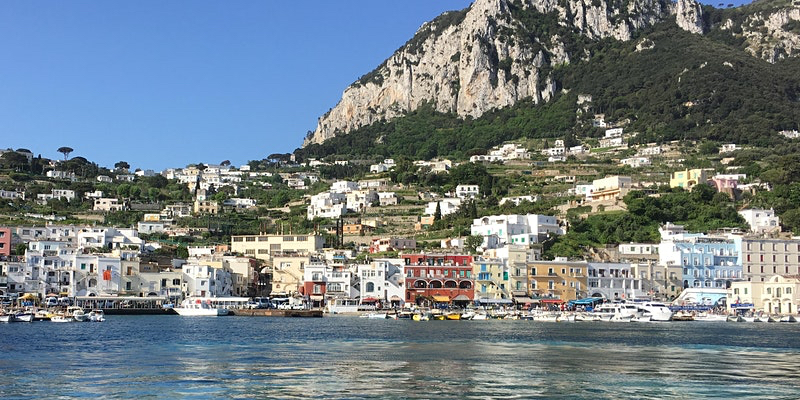Anna visits the Amalfi Coast and Bay of Naples
