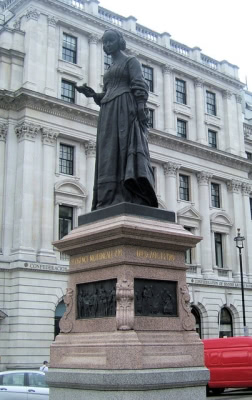 Florence Nightingale statue