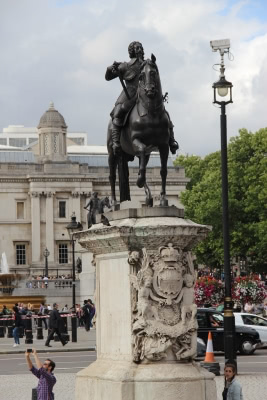 King Charles i statue