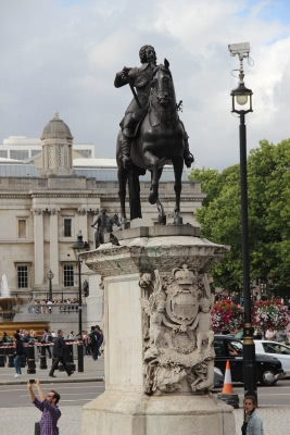 10 (lesser known) statues of English monarchs in London…8. King