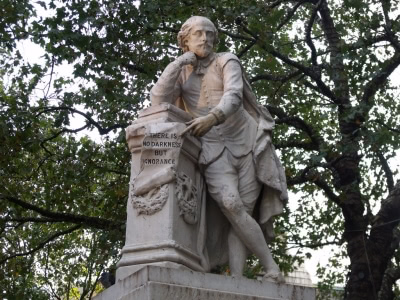 William Shakespeare statue