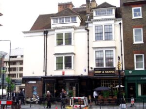 Hoop and Grapes, Aldgate - Pubs in London