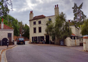 The Spaniard Inn - Pub in Hampstead