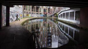 regents canal under camden