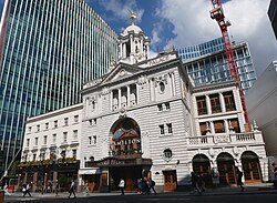 Victoria Palace Theatre 2022