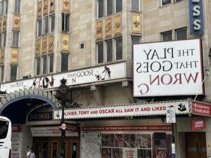 The Play That Goes Wrong