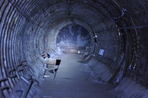 abandoned tube stations in london