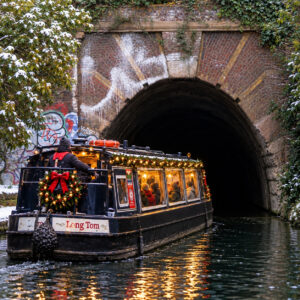 Long Tom Christmas boat cruise entering Islington Tunnel on the Regent’s Canal